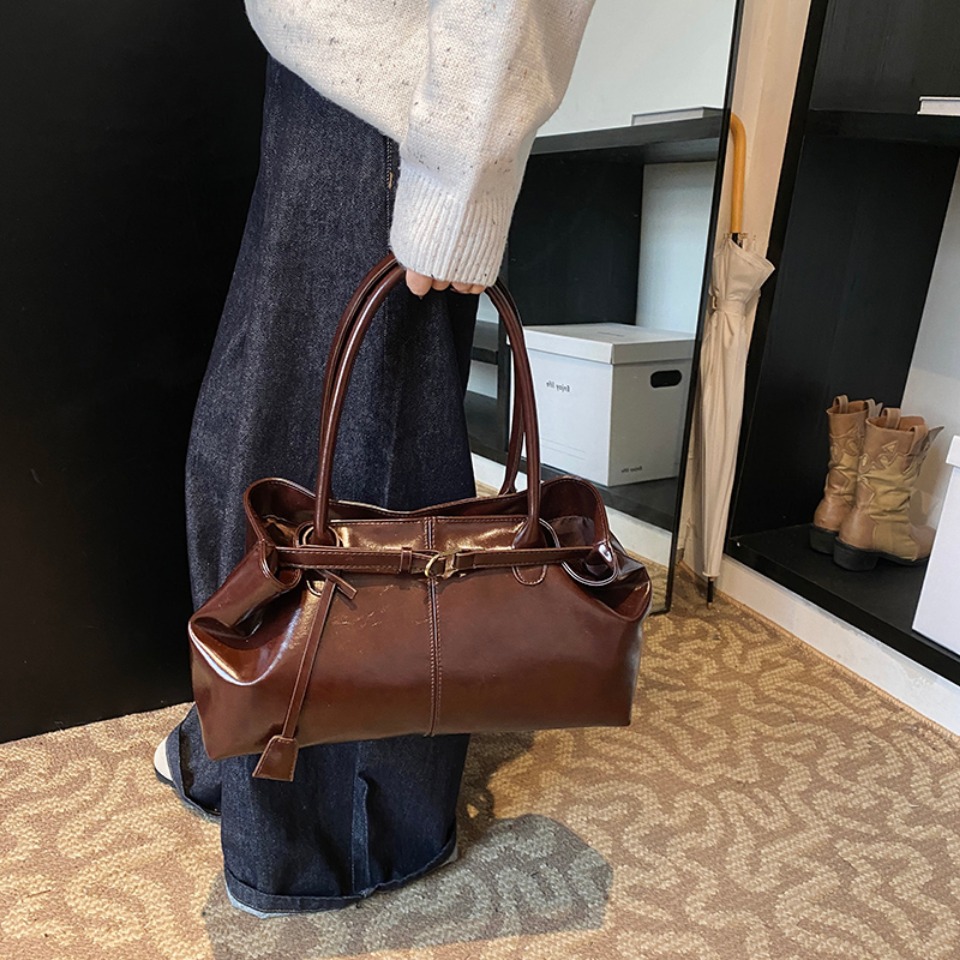 Huile d'hiver en cuir PU Hobo  - Leather Work Handbags avis et prix